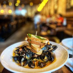 Salt Factory Pub - Mussels! Wonderful.