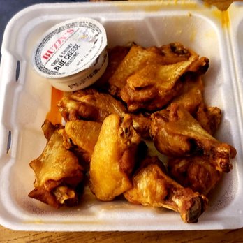 Buzzy's Pizza - Buffalo style wings with medium hot sauce - Pizza Near Me - Niagara Falls, New York Buzzy's Pizza - Buffalo style wings with medium hot sauce - Pizza Near Me - Niagara Falls, New York