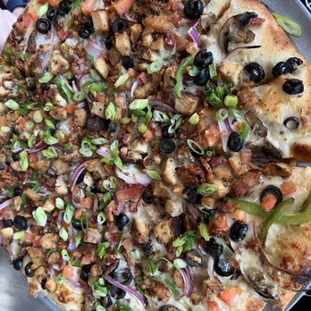 Dough Boys Pizzeria - What The Cluck - 16" Large - Pizza Near Me - Clovis, California Dough Boys Pizzeria - What The Cluck - 16" Large - Pizza Near Me - Clovis, California