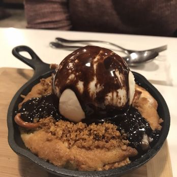 Spot Dessert Bar - Marshmallow Cookie - Desserts Near Me - Flushing, New York Spot Dessert Bar - Marshmallow Cookie - Desserts Near Me - Flushing, New York