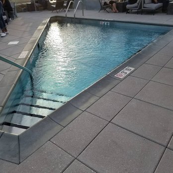 The Robey - Small pool / first rooftop. - Hotels Near Me - Chicago, Illinois The Robey - Small pool / first rooftop. - Hotels Near Me - Chicago, Illinois