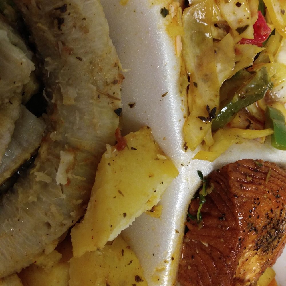 Salmon, yam, burro banana, escobiche cabbage - just perfect! Salmon, yam, burro banana, escobiche cabbage - just perfect!