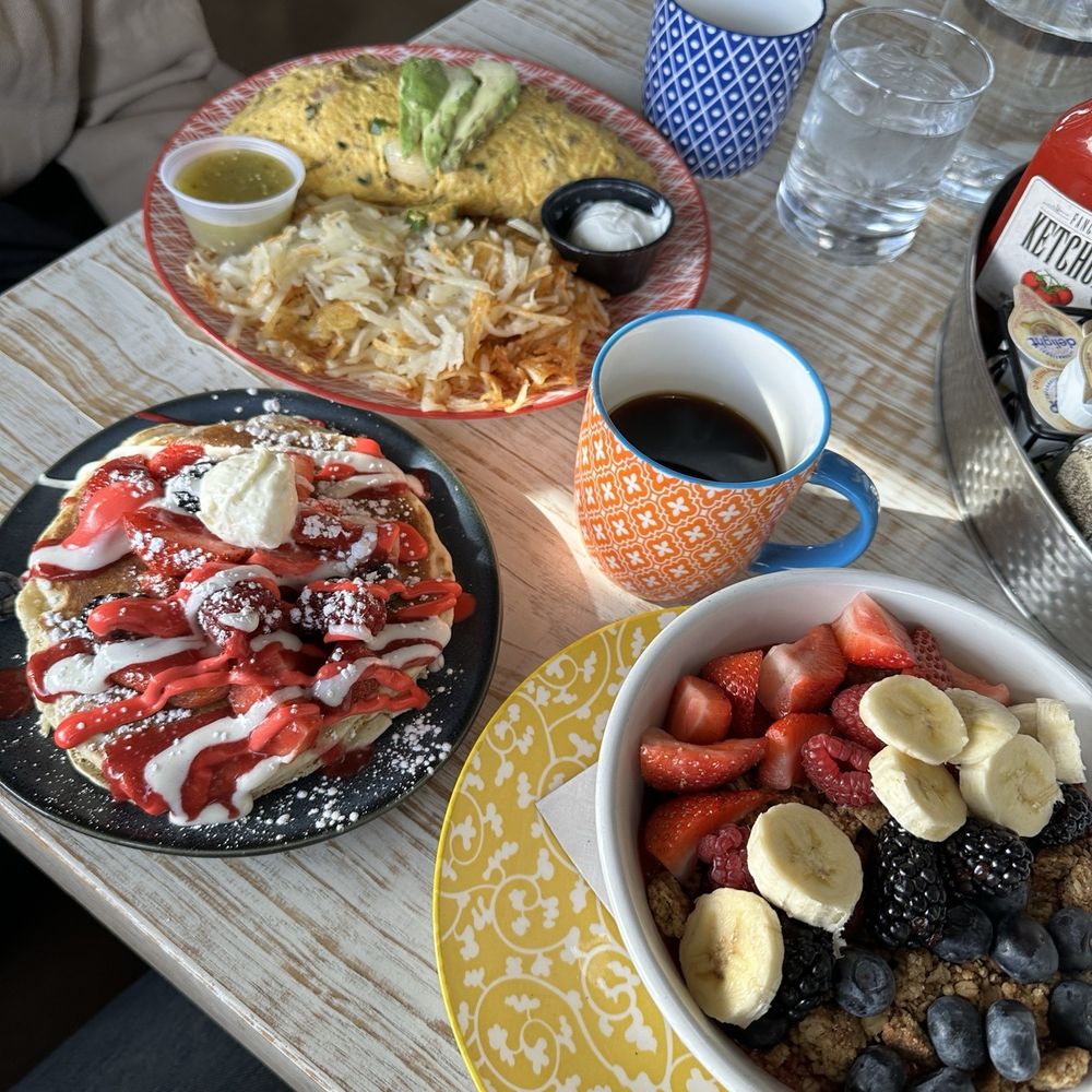 Honey Berry Pancakes and Cafe - The spread - Waffles Near Me - Aurora, Illinois