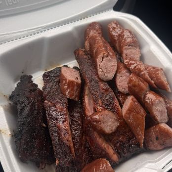 Good BBQ Company - Food Trucks Near Me - Austin, Texas