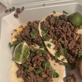 La Cherada - Chicken and Asada tacos with beans and rice?? - Food Trucks Near Me - Fort Worth, Texas La Cherada - Chicken and Asada tacos with beans and rice?? - Food Trucks Near Me - Fort Worth, Texas