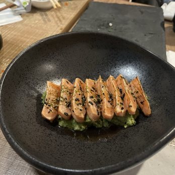 Tuna Kahuna - Seared salmon - Poke Near Me - Burlingame, California Tuna Kahuna - Seared salmon - Poke Near Me - Burlingame, California