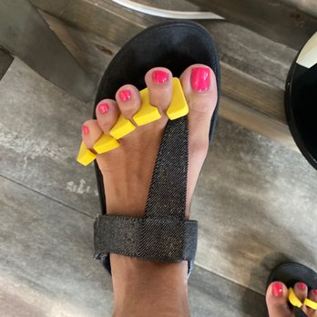 Savannah Nail Bar - Pedicure - Nail Salons Near Me - Jupiter, Florida