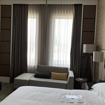 Sheraton - Sitting area - Hotels Near Me - San Gabriel, California