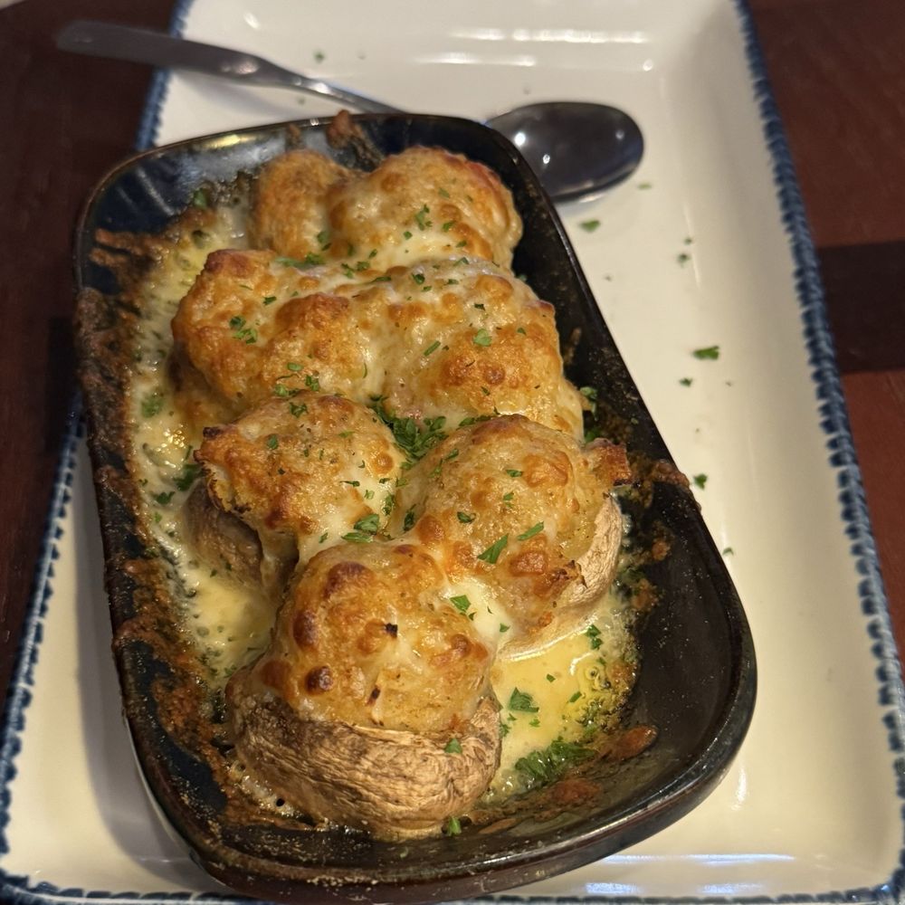 Red Lobster - Seafood Near Me - Aurora, Colorado Red Lobster - Seafood Near Me - Aurora, Colorado