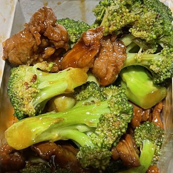 Dragon Palace - Small Beef and Broccoli order. I would recommend getting the large order. For a little more money, you get 70% more. - Chinese Near Me - Rahway, New Jersey