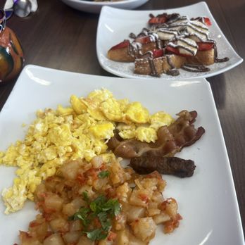 Con Huevos - Breakfast & Brunch Near Me - Hawthorne, California