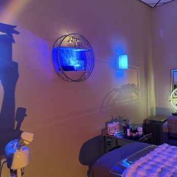 Serene Head Spa - Massage room - Day Spas Near Me - Riviera Beach, Florida Serene Head Spa - Massage room - Day Spas Near Me - Riviera Beach, Florida