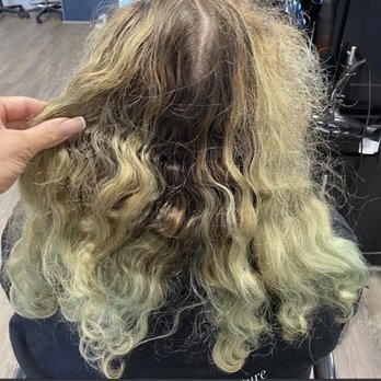 Salon Avanti - Before pic, outgrown blue ! - Eyelash Service Near Me - Stockton, California Salon Avanti - Before pic, outgrown blue ! - Eyelash Service Near Me - Stockton, California