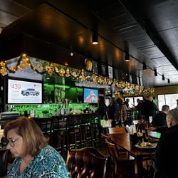 The Galway Irish Public House - Lots of TVs if you want to catch a game