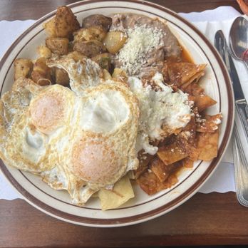 La Media Luna Restaurante - Chilaquiles - Mexican Near Me - Rosarito, BCN