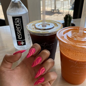 Pandora Nail Bar - Nail Salons Near Me - Newport Beach, California