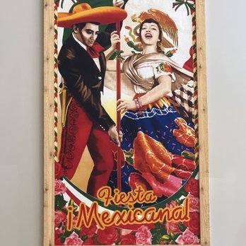 Susis Taco Grill - Beautiful decorations - Mexican Near Me - Atlanta, Georgia