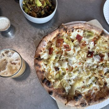 Cider Corps - Artichoke pizza & Brussels sprouts - Cideries Near Me - Mesa, Arizona