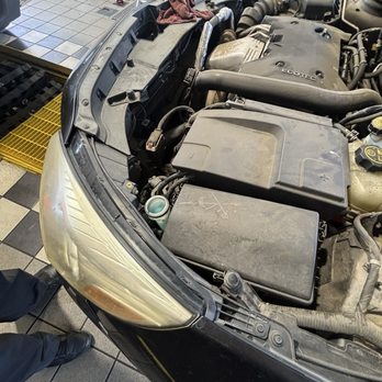 Jiffy Lube Oil Change - The blue liquid is the window fluid with not top. - Auto Repair Near Me - Burbank, California Jiffy Lube Oil Change - The blue liquid is the window fluid with not top. - Auto Repair Near Me - Burbank, California