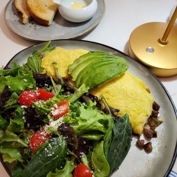 19Seventy at the Ovalo - Mediterranean Steak Omelette with side salad instead of potatoes - Italian Near Me - Arcadia, California 19Seventy at the Ovalo - Mediterranean Steak Omelette with side salad instead of potatoes - Italian Near Me - Arcadia, California