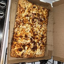 Pizza Joes - Chicken bacon ranch pizza