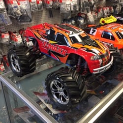 The Hobby Shop of Elyria - Traxxas T-Maxx