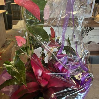 Buss Flower Shop - Florists Near Me - Libertyville, Illinois Buss Flower Shop - Florists Near Me - Libertyville, Illinois