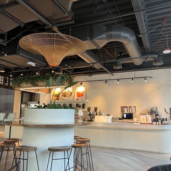 Sano Bellevue - Interior - Juice Bars & Smoothies Near Me - Bellevue, Washington
