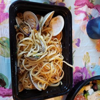 DeCosta's Restaurant - Clams pasta - Italian Near Me - Yonkers, New York