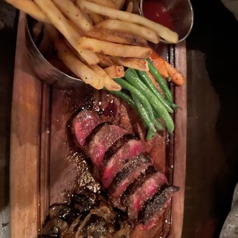 The Bicycle Thief - Tagliata, peppercorn crusted Beef Tenderloin - Italian Near Me - Halifax, Nova Scotia