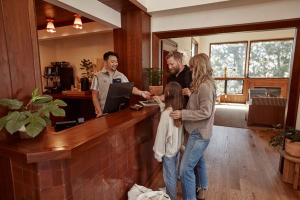 Lodge at Marconi by null