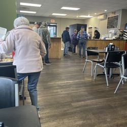4-L Farm & Market - They do a great breakfast business!