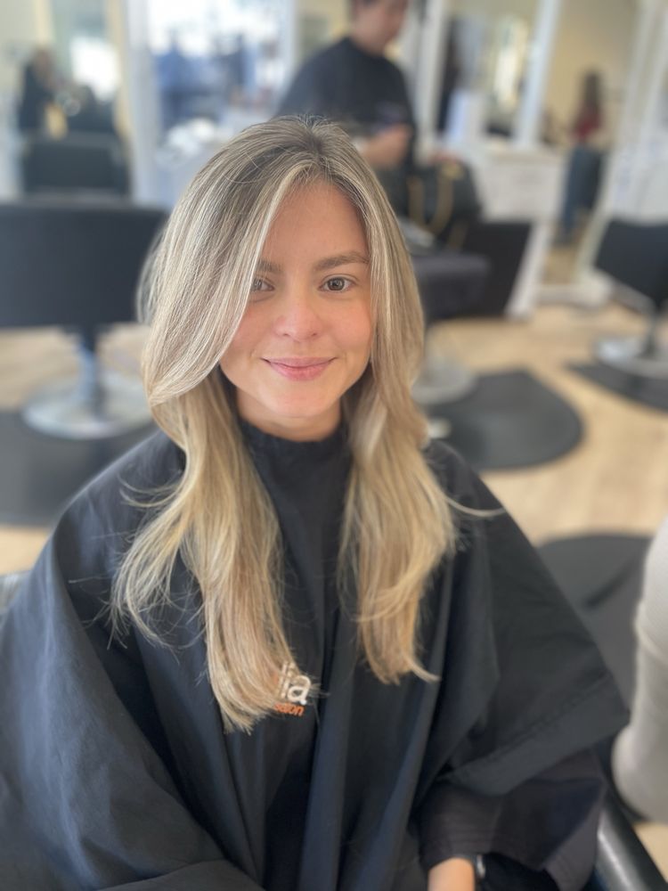 Jennifer Brown Colorist - Magnolia Avenue Salon Logo