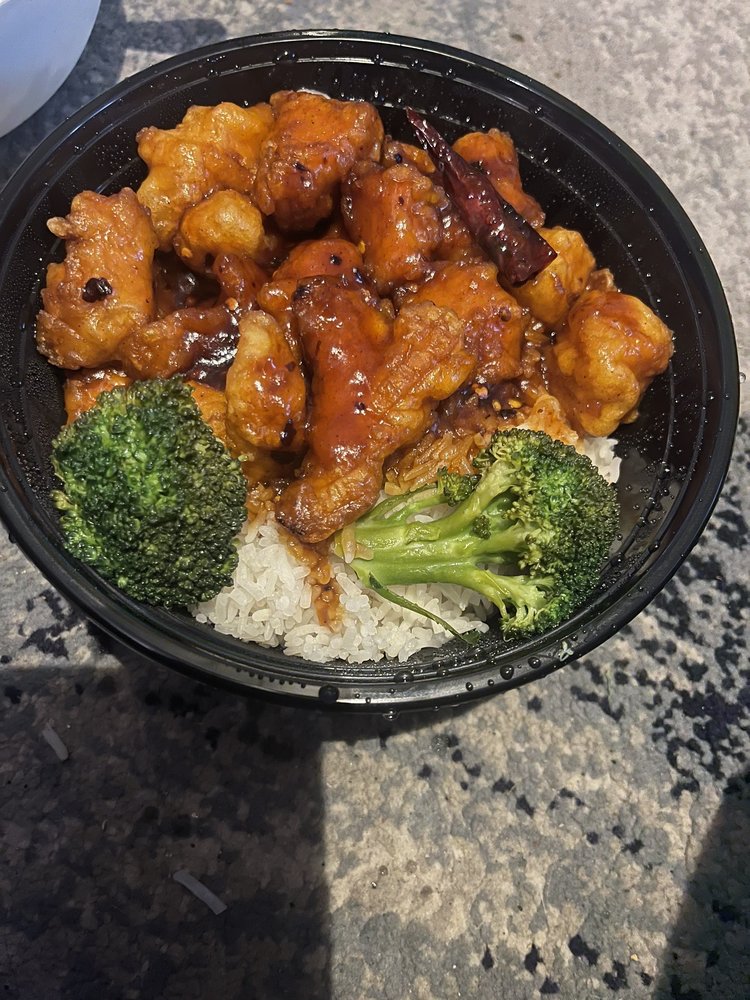 FIRE BOWL Updated September 2024 13 Photos 301 E Broad St, West