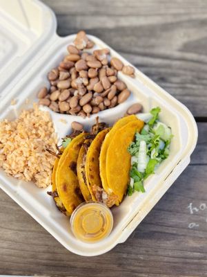 Don Pollon Food Truck Tacos, Bbq Ribs & Birria by null