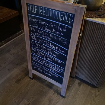 Mai Thai - Thai Near Me - Benicia, California