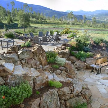 Neils Lunceford - a view of a patio and mountains - Landscape Architects or Designers Near Me - Tabernash, Colorado Neils Lunceford - a view of a patio and mountains - Landscape Architects or Designers Near Me - Tabernash, Colorado