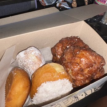 Donutown - Donuts - Donuts Near Me - Redford, Michigan