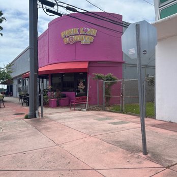 Pink Cafe - Breakfast & Brunch Near Me - Miami Beach, Florida