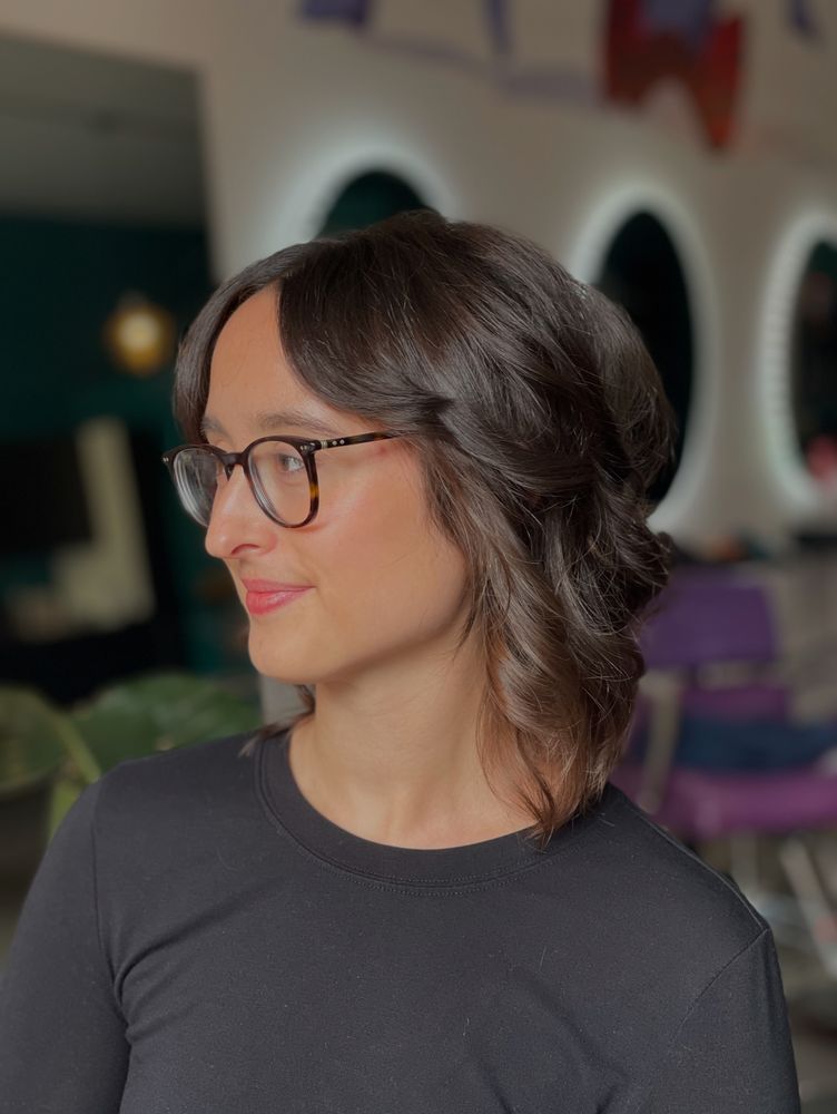 Kate Dolinar Hair Logo