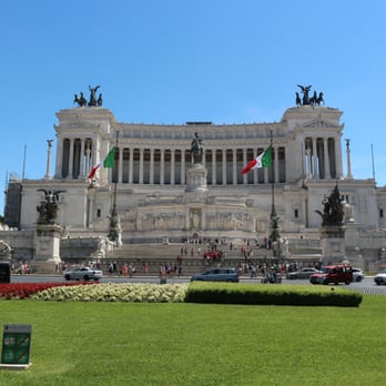 Piazza Venezia - Landmarks & Historical Buildings Near Me - Rome, RM
