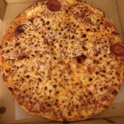 Tonys Pizzeria - Pepperoni pizza