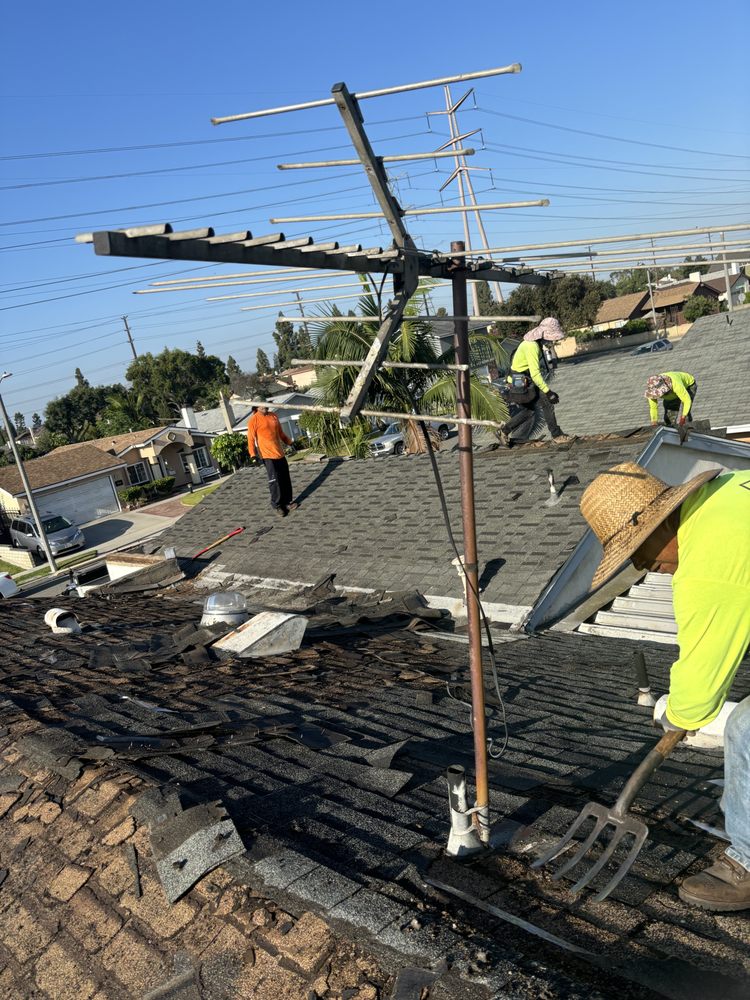 Slide of Cali Roofing Solutions