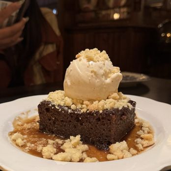 Armitage Alehouse - Sticky Date Cake - Pubs Near Me - Chicago, Illinois Armitage Alehouse - Sticky Date Cake - Pubs Near Me - Chicago, Illinois