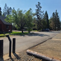Siskiyou Smokejumper Base Museum