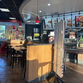 KFC - Lobby is always so clean - Fast Food Near Me - Temecula, California KFC - Lobby is always so clean - Fast Food Near Me - Temecula, California