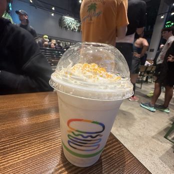Shake Shack - Peaches and Cream Shake - Burgers Near Me - Los Angeles, California Shake Shack - Peaches and Cream Shake - Burgers Near Me - Los Angeles, California