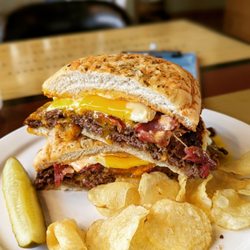 Pilora's Cafe - Breakfast Burger