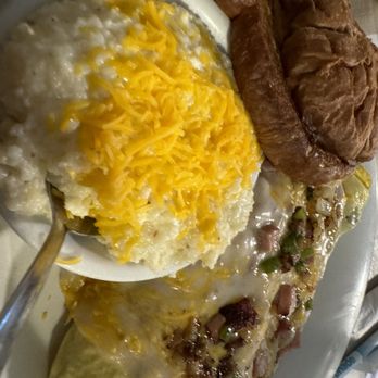 The Highland St Cafe - Breakfast & Brunch Near Me - Mount Dora, Florida The Highland St Cafe - Breakfast & Brunch Near Me - Mount Dora, Florida
