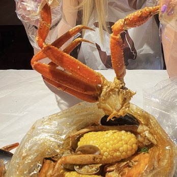 Shaking Crab - Seafood Near Me - Foxborough, Massachusetts